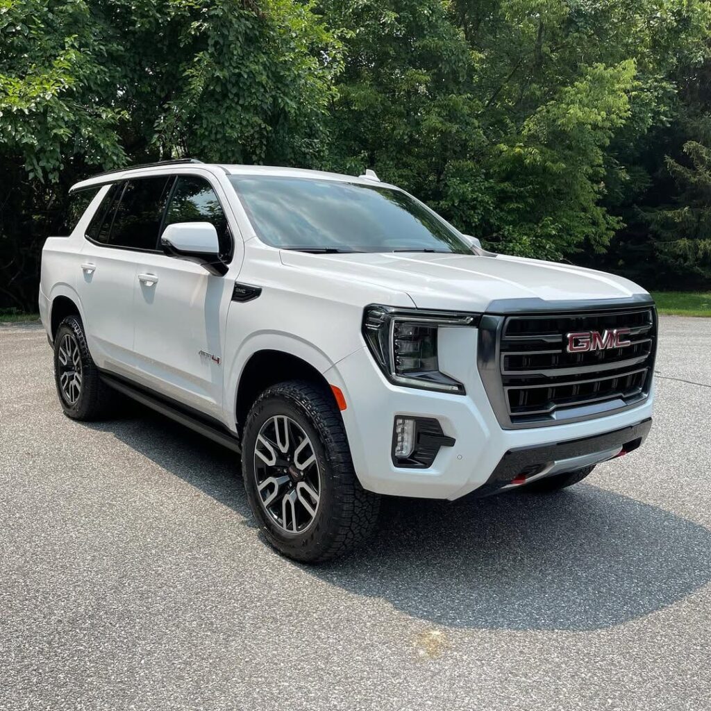 2023 GMC Yukon AT4
