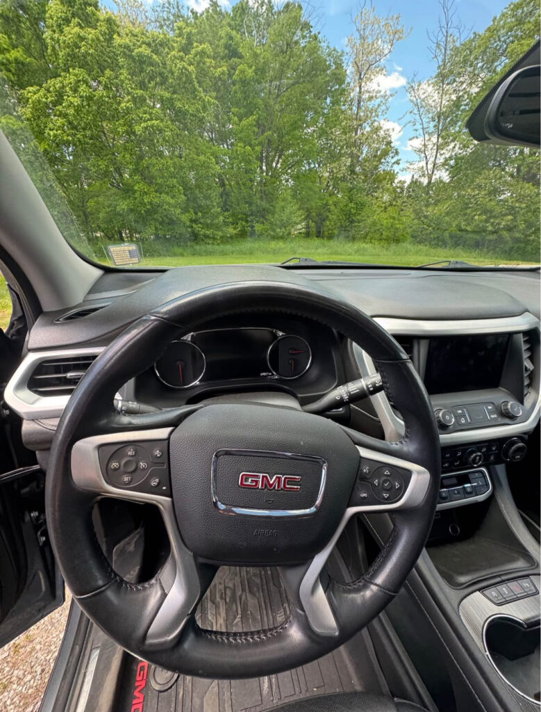 GMC Acadia SLT Sport